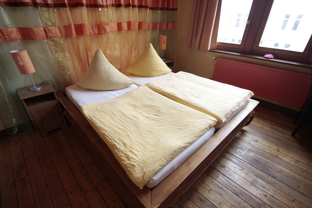 Avalon Bed & Breakfast Themen/- Nichtraucherhotel Hannover Esterno foto