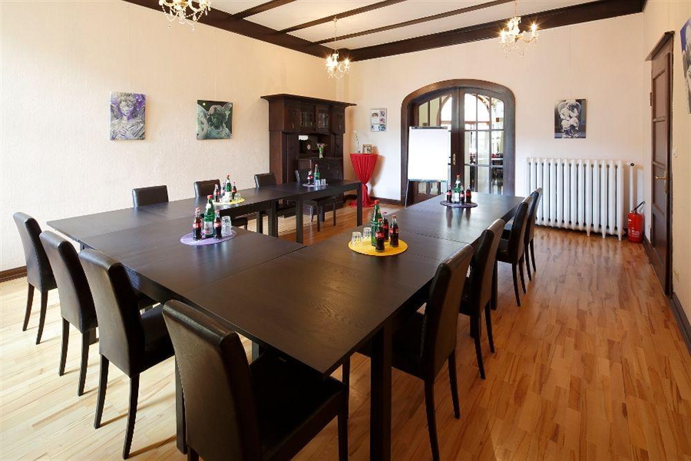 Avalon Bed & Breakfast Themen/- Nichtraucherhotel Hannover Esterno foto