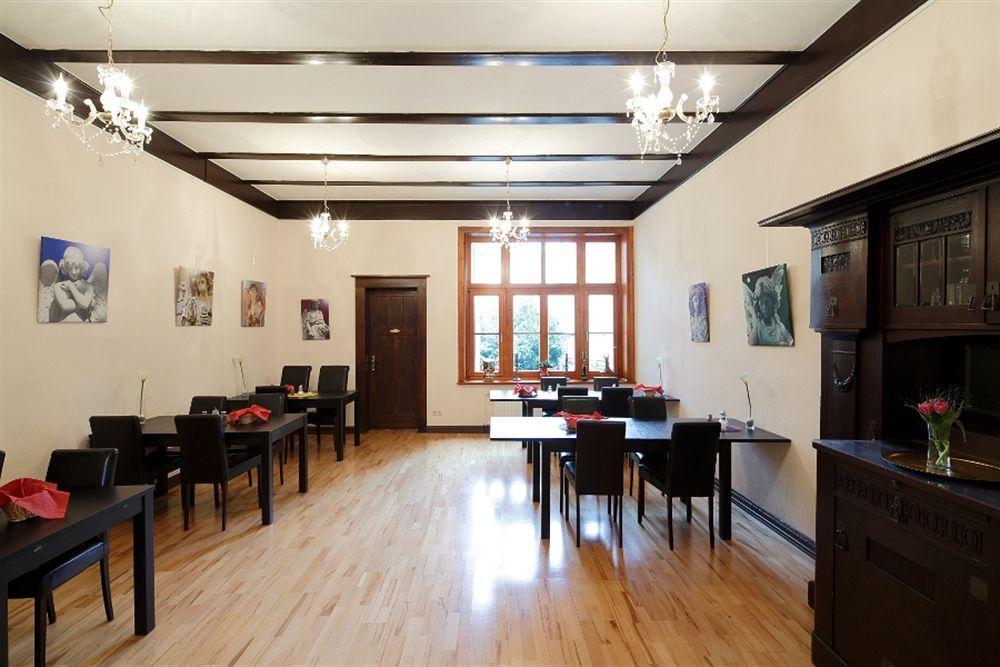 Avalon Bed & Breakfast Themen/- Nichtraucherhotel Hannover Esterno foto