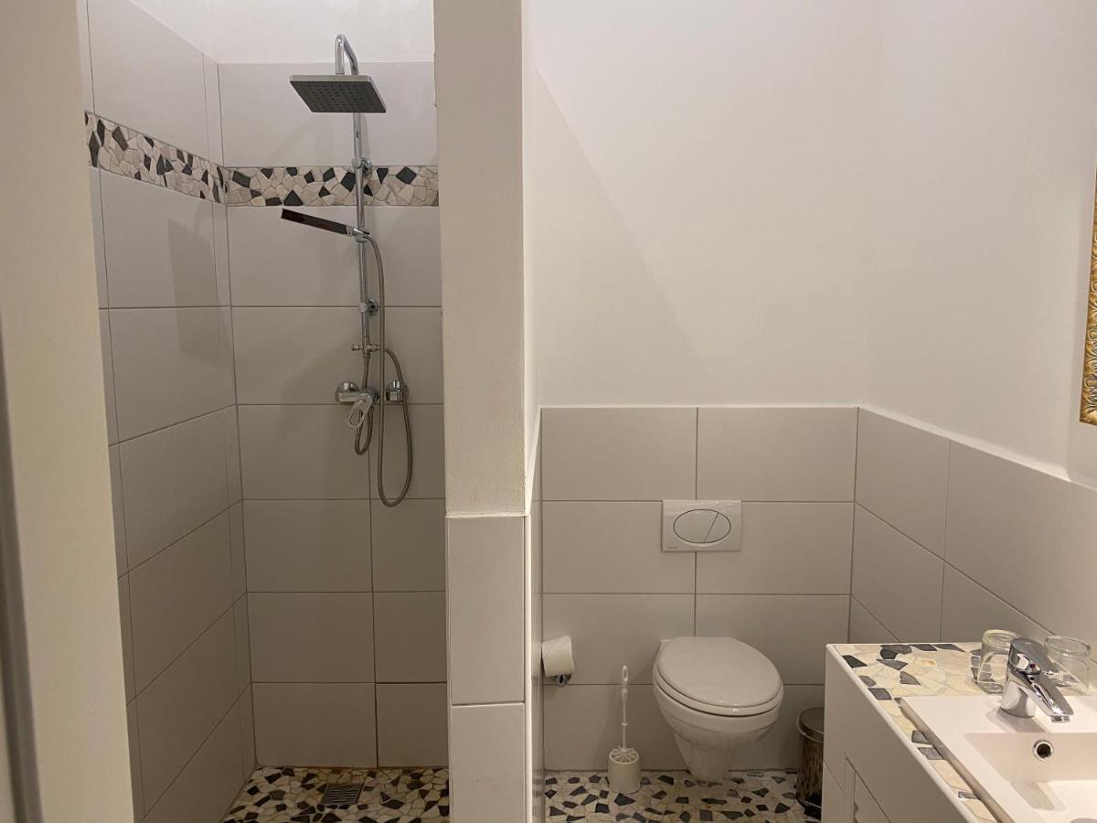 Avalon Bed & Breakfast Themen/- Nichtraucherhotel Hannover Esterno foto